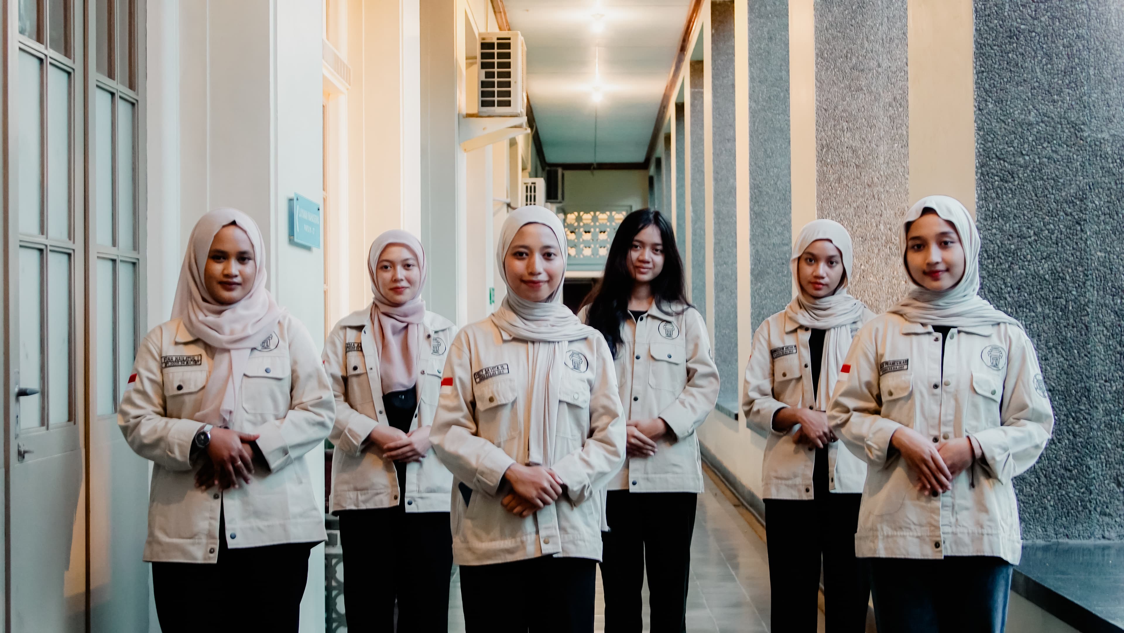 Foto bersama Biro Administrasi dan Keuangan